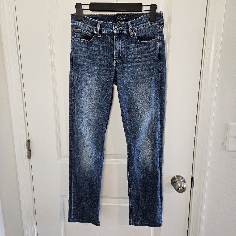 Lucky Brand Sweet Straight leg women's size 6 28 medium wash denim jean